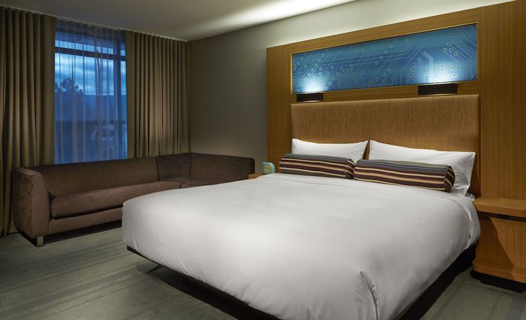 Imagen de la habitación del Hotel Aloft Cupertino. Foto 14