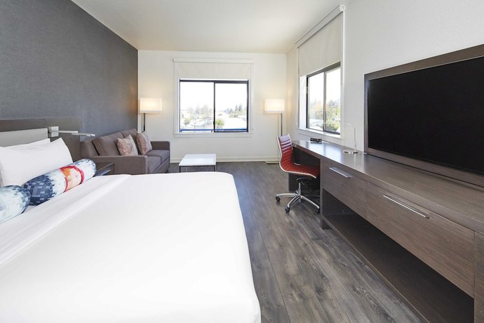 Imagen de la habitación del Hotel Aloft Cupertino. Foto 16