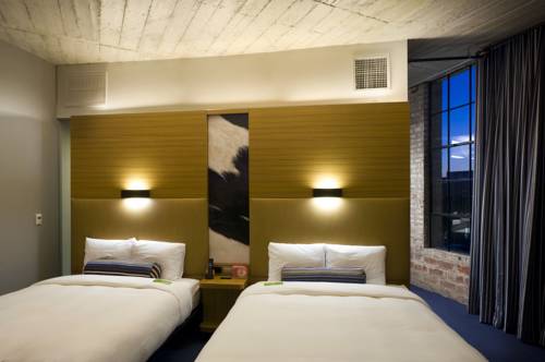 Imagen de la habitación del Hotel Aloft Dallas Downtown. Foto 4