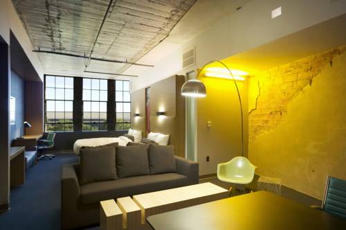 Imagen de la habitación del Hotel Aloft Dallas Downtown. Foto 6