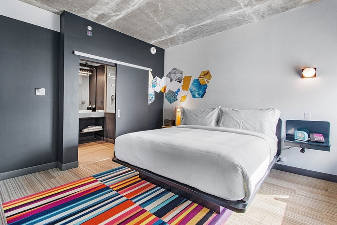 Imagen de la habitación del Hotel Aloft Delray Beach. Foto 7