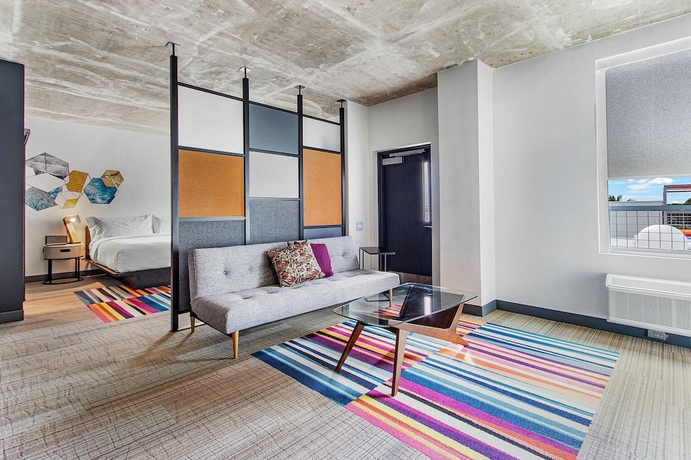 Imagen de la habitación del Hotel Aloft Delray Beach. Foto 8