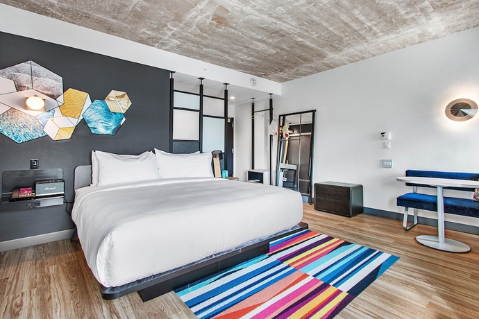 Imagen de la habitación del Hotel Aloft Delray Beach. Foto 17