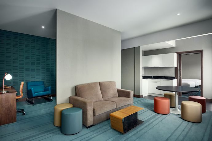 Imagen de la habitación del Hotel Aloft Dhahran. Foto 15