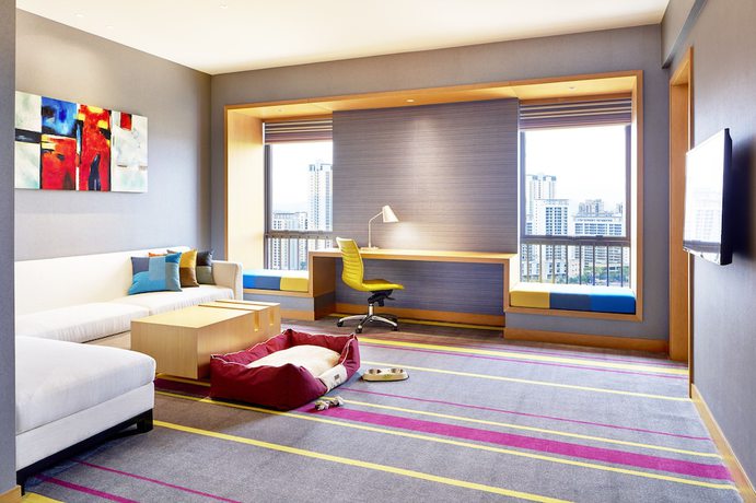 Imagen de la habitación del Hotel Aloft Dongguan Dynamic Town. Foto 13