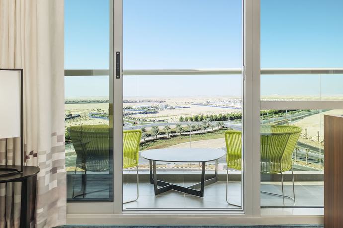 Imagen de la habitación del Hotel Aloft Dubai South. Foto 4