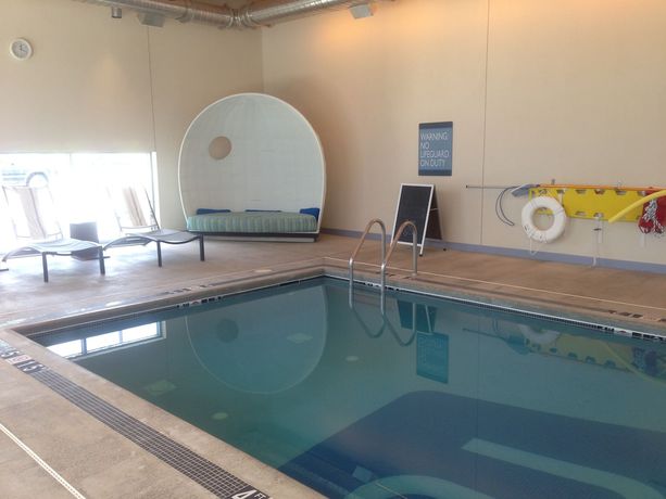 Imagen de la piscina del Hotel Aloft Dulles Airport North. Foto 20