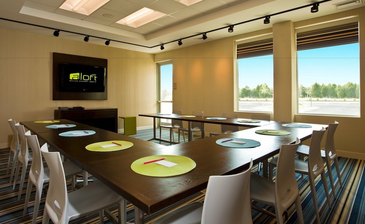 Imagen de los interiores del Hotel Aloft Dulles Airport North. Foto 13