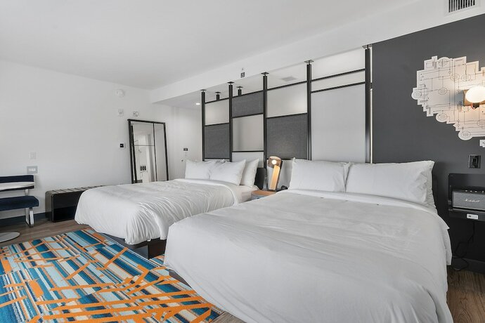 Imagen de la habitación del Hotel Aloft Fort Lauderdale Airport. Foto 14