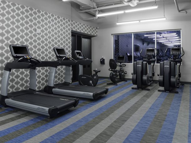 Imagen de los interiores del Hotel Aloft Gainesville University Area. Foto 14