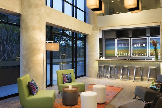Imagen del bar/restaurante del Hotel Aloft Jakarta Wahid Hasyim. Foto 5