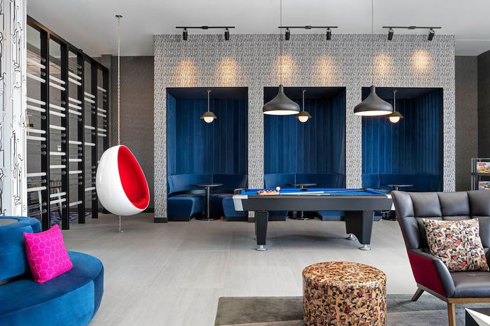 Imagen de los interiores del Hotel Aloft Katy Mills. Foto 18