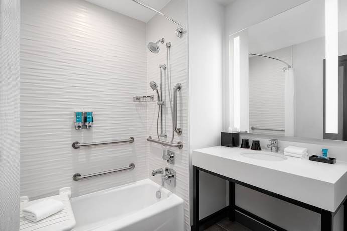 Imagen de la habitación del Hotel Aloft Katy Mills. Foto 12