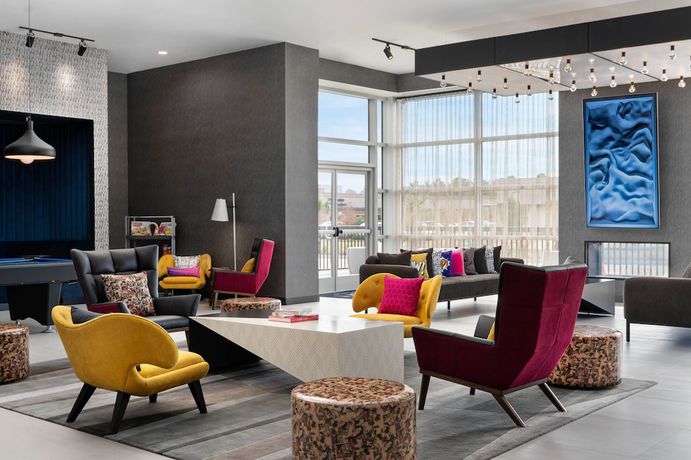 Imagen de los interiores del Hotel Aloft Katy Mills. Foto 19