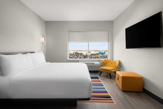 Imagen de la habitación del Hotel Aloft Katy Mills. Foto 14