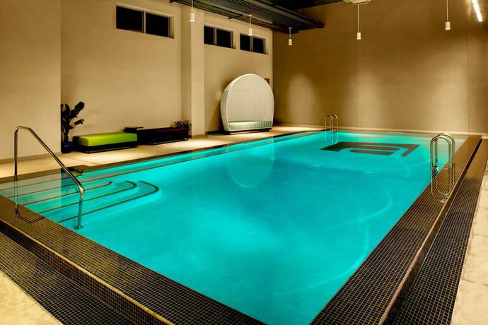 Imagen de la piscina del Hotel Aloft Leawood Overland Park. Foto 11