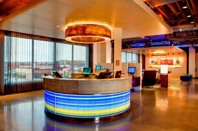 Imagen de los interiores del Hotel Aloft Leawood Overland Park. Foto 7
