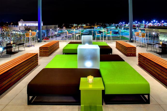 Imagen de los exteriores del Hotel Aloft Leawood Overland Park. Foto 5