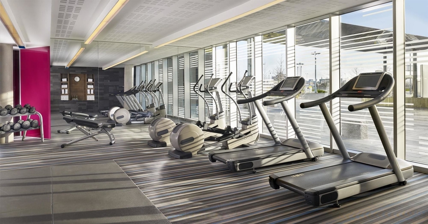 Imagen de los interiores del Hotel Aloft London Excel. Foto 16