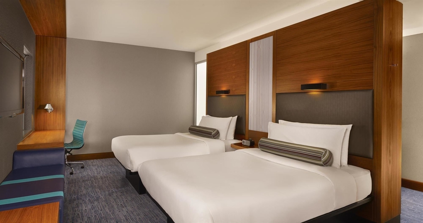 Imagen de la habitación del Hotel Aloft London Excel. Foto 11