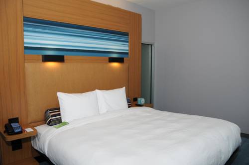 Imagen de la habitación del Hotel Aloft Louisville East. Foto 6