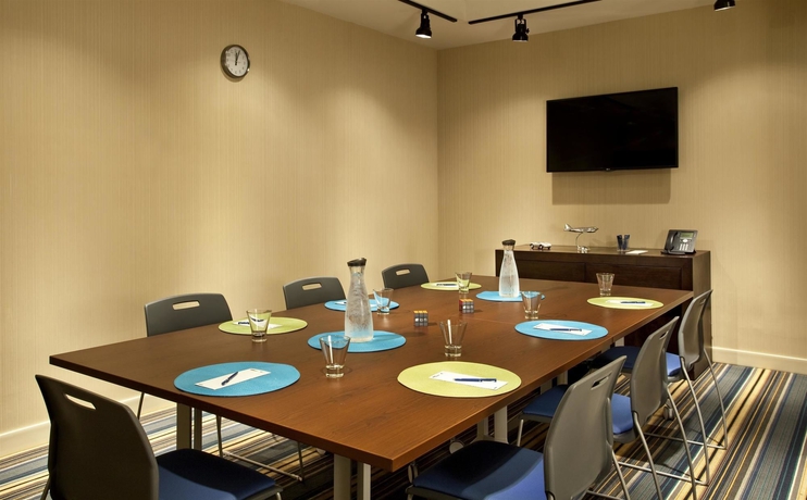 Imagen de los interiores del Hotel Aloft Manhattan Downtown - Financial District. Foto 14