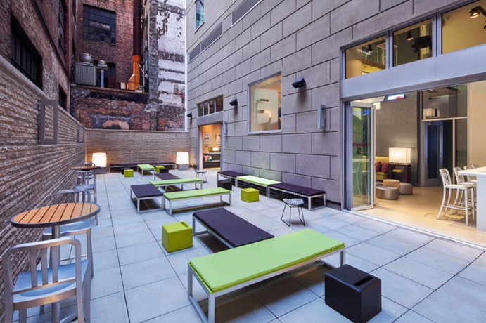 Imagen de los exteriores del Hotel Aloft Manhattan Downtown - Financial District. Foto 12