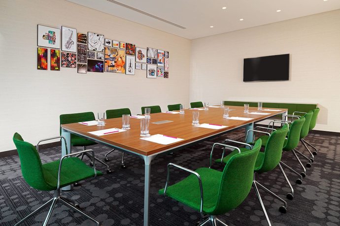 Imagen de los interiores del Hotel Aloft Me'aisam, Dubai. Foto 18