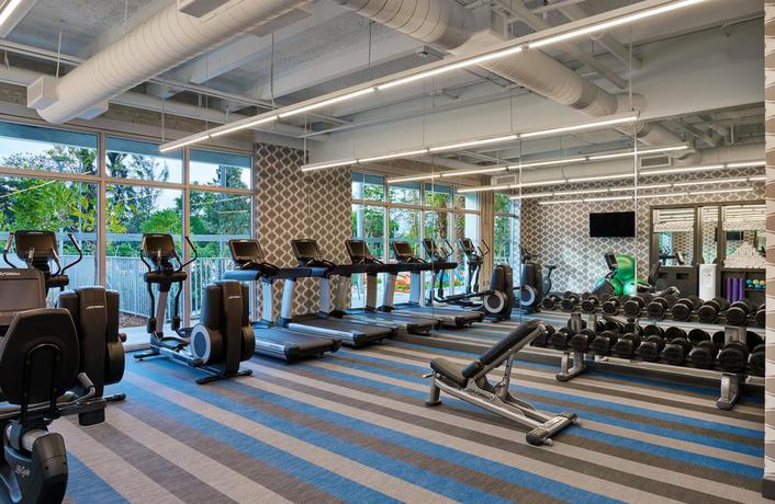 Imagen de los interiores del Hotel Aloft Miami Airport. Foto 12