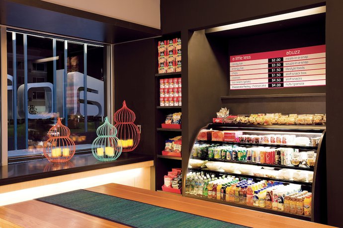 Imagen del bar/restaurante del Hotel Aloft Miami Dadeland. Foto 5