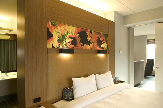 Imagen de la habitación del Hotel Aloft Minneapolis. Foto 4