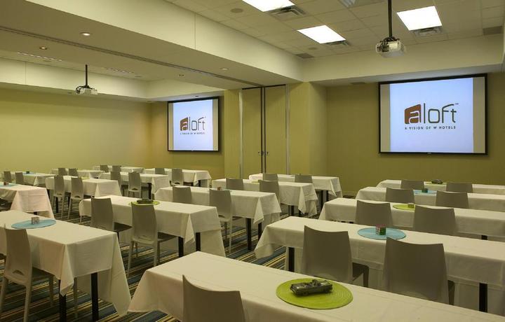 Imagen de los interiores del Hotel Aloft Minneapolis. Foto 9
