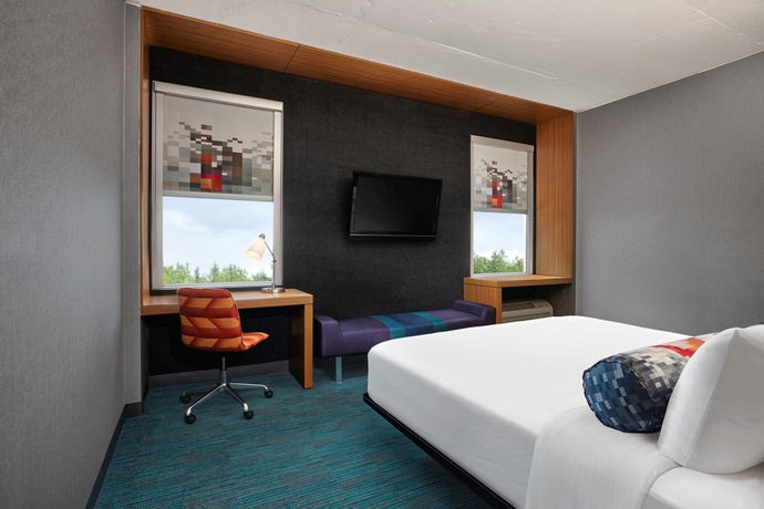 Imagen de la habitación del Hotel Aloft Montreal Airport. Foto 9