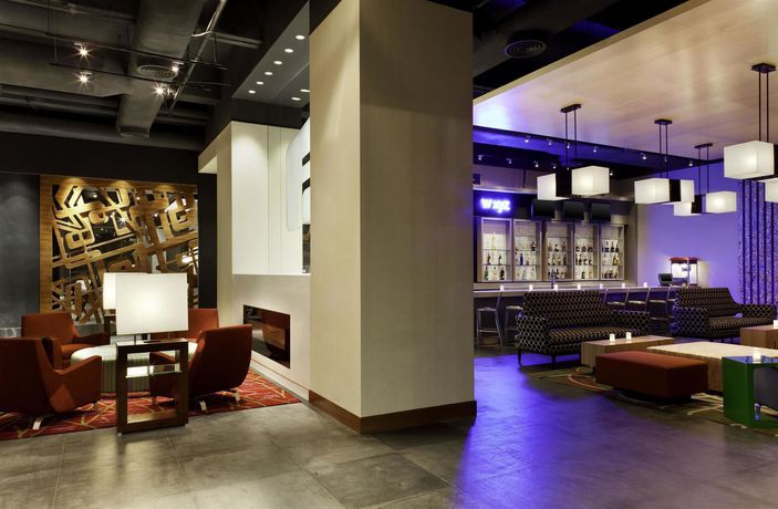 Imagen del bar/restaurante del Hotel Aloft Nanhai Foshan. Foto 3