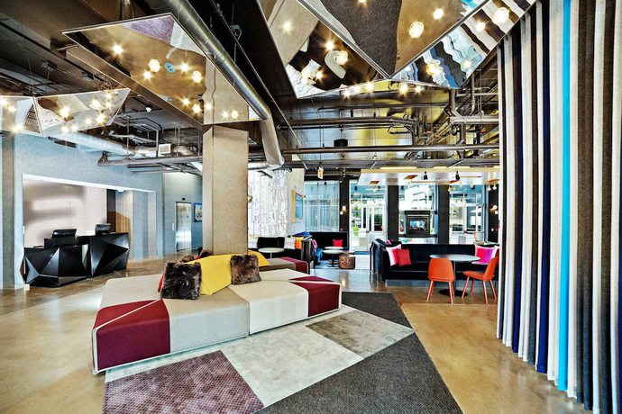 Imagen de los interiores del Hotel Aloft Nashville Franklin. Foto 18