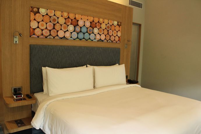 Imagen de la habitación del Hotel Aloft New Delhi Aerocity. Foto 17