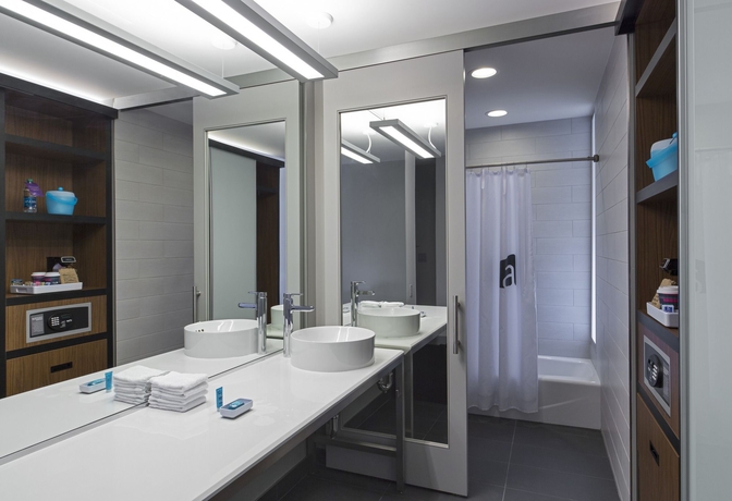 Imagen de la habitación del Hotel Aloft New Orleans Downtown. Foto 6