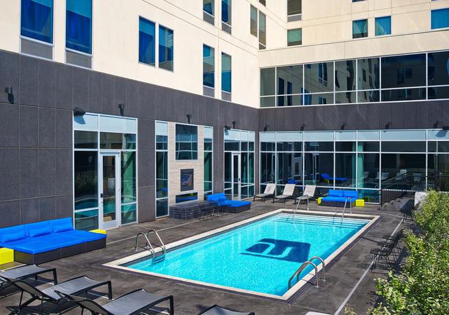 Imagen de la piscina del Hotel Aloft Oklahoma City Downtown - Bricktown. Foto 13