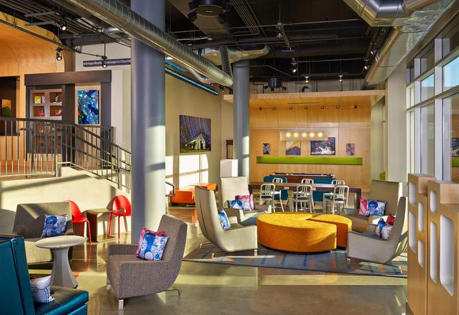 Imagen de los interiores del Hotel Aloft Oklahoma City Downtown - Bricktown. Foto 9