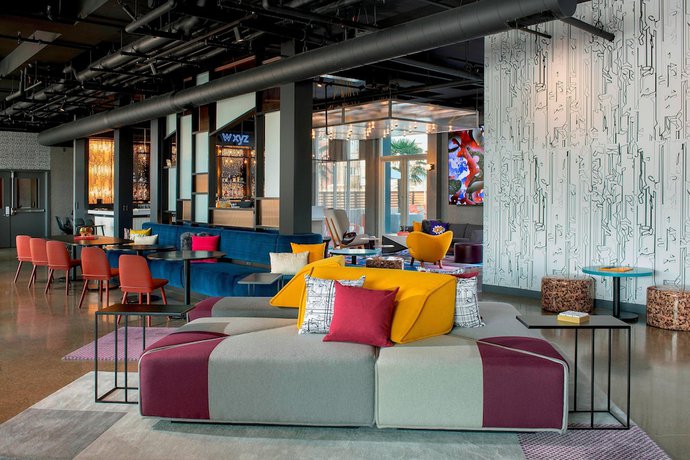 Imagen de los interiores del Hotel Aloft Orlando Lake Buena Vista. Foto 17