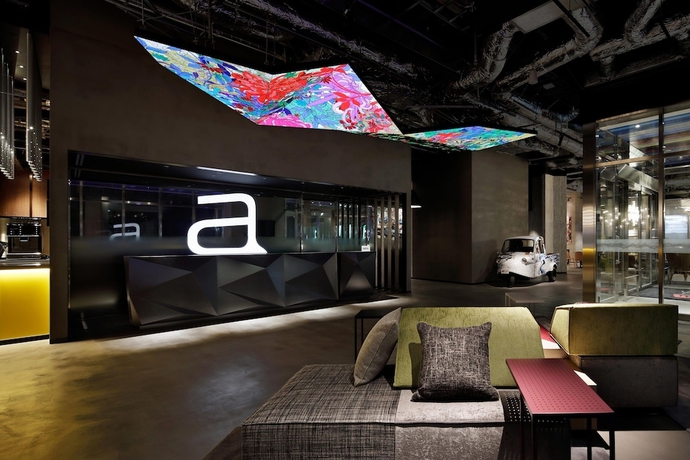 Imagen de los interiores del Hotel Aloft Osaka Dojima. Foto 17