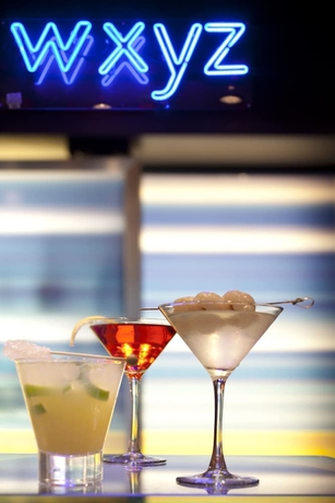 Imagen del bar/restaurante del Hotel Aloft Philadelphia Airport. Foto 9