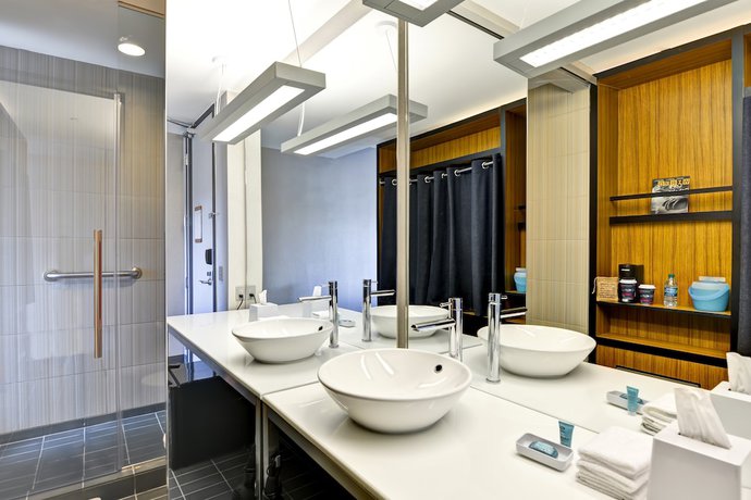 Imagen de la habitación del Hotel Aloft Phoenix Airport. Foto 13