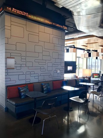 Imagen de los interiores del Hotel Aloft Plano. Foto 18