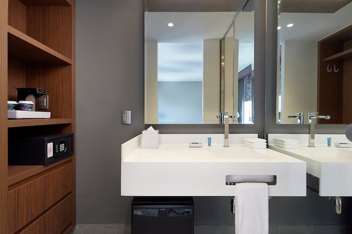 Imagen de la habitación del Hotel Aloft Queretaro. Foto 15