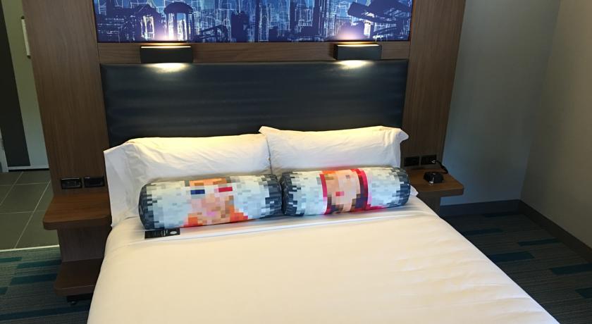 Imagen de la habitación del Hotel Aloft Raleigh-durham Airport Brier Creek. Foto 10