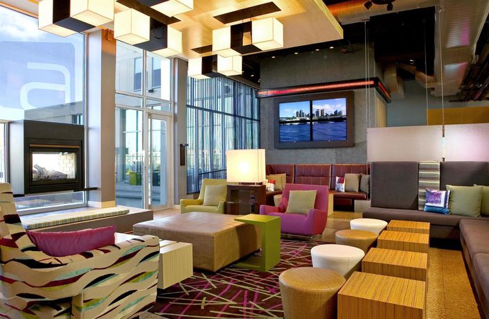 Imagen de los interiores del Hotel Aloft Rogers - Bentonville. Foto 12
