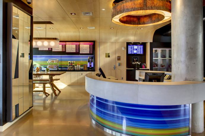 Imagen de los interiores del Hotel Aloft San Antonio Airport. Foto 19