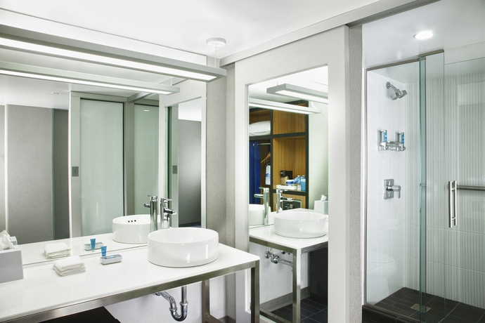 Imagen de la habitación del Hotel Aloft San Francisco Airport. Foto 10