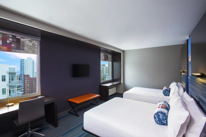 Imagen de la habitación del Hotel Aloft Sarasota. Foto 11